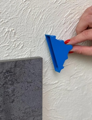 Пластиковые уголки для защиты от повреждений при перевозке