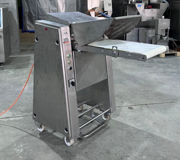 Шкуросъемная машина Maja Skinny II Vario