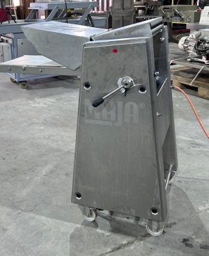 Шкуросъемная машина Maja Skinny II Vario