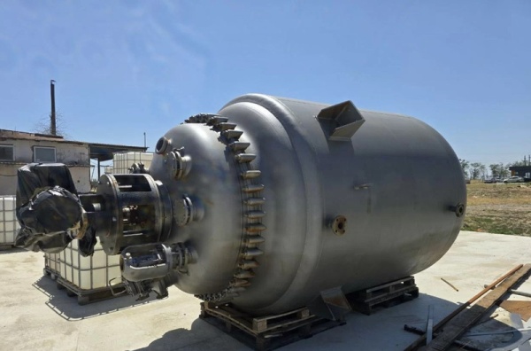 Химический реактор эмалированный с мешалкой