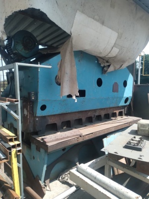 Гильотина ST 10*2500