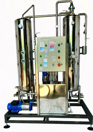 Автоматическое оборудование для линии выдува и розлива газированной/негазированной воды в ПЭТ тару объемом 0,25-2,0 л