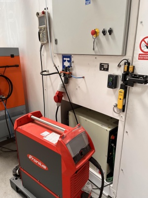 Роботизированная сварочная станция KAWASAKI BA006L-A