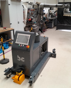 Роботизированная система паллетирования OMRON TM12