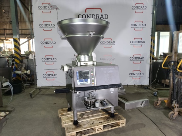 Шприц вакуумный Handtmann VF200