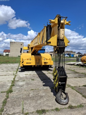 Короткобазный кран GROVE RT755
