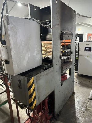 Пресс вулканизационный гидравлический 250-600 2Э