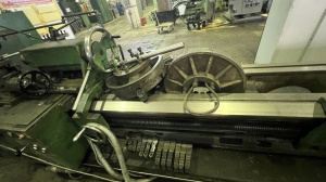 Токарно-винторезный станок TOS SUS63 рмц 5000