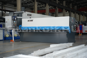 Гидравлическая гильотина  QC12K-6x2500