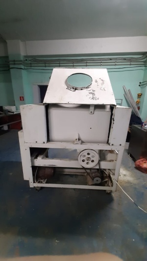 Тестомес с Z-лопастями