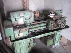 токарный станок ТВ-320