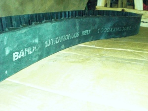 Американский большой зубчатый ремень для с/х техники и промоборудования - редкий с Эбея