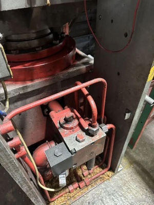 Пресс вулканизационный гидравлический 250-600 2Э