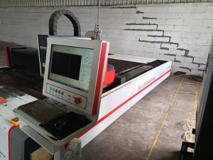 Станок лазерной резки металла 3000х1500 мм Raycus 3000 Вт бу