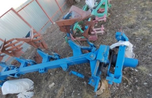 Плуг rabe оборотный,четырехкорпусный