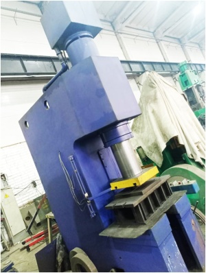 Пресс гидравлический П6332Б