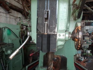 упор на голову вертикально-фрезерных станков 6 Р(Т) 12,13, ВМ 127