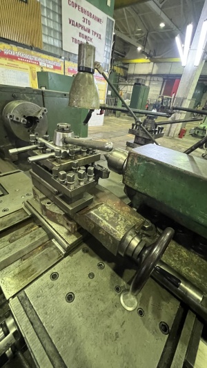 Токарно-винторезный станок TOS SUS63 рмц 5000