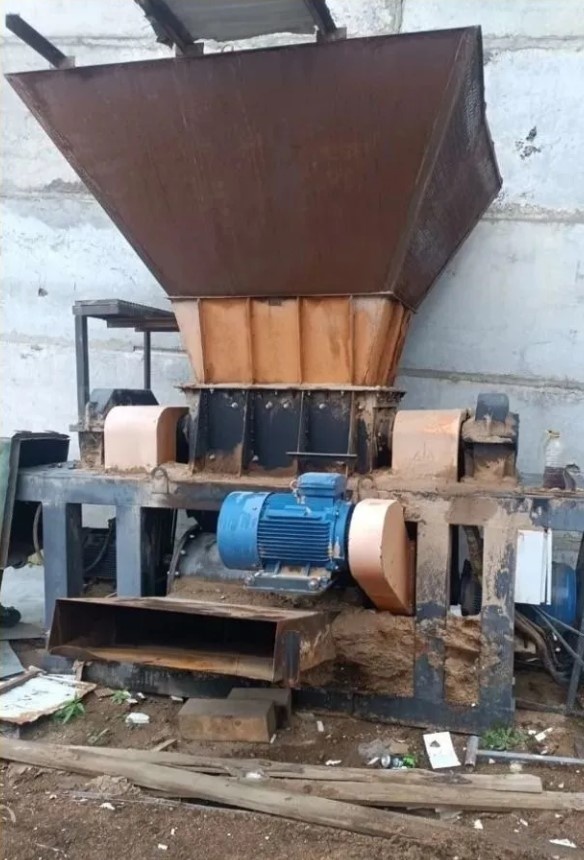 Шредер древесины двухвальный шдп-5дм