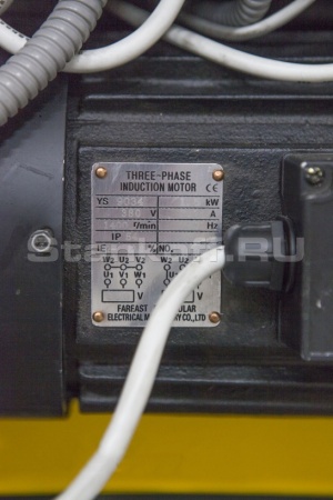 Станок токарно-винторезный C0632D/1000