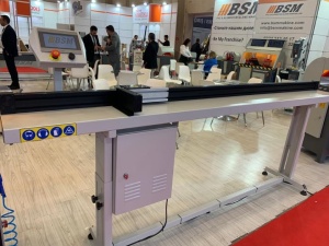 Автоматическая торцовочная пила BSM AK500 для алюминиевого профиля