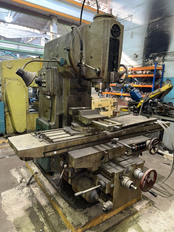 Вертикально-фрезерный станок вм127м ремцех хор сост