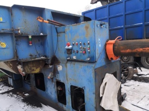 Пресс для металлолома Akros-PAV 1048 DB