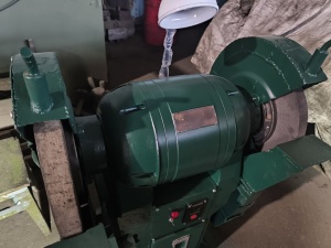 3Б634 Станок точильно-шлифовальный (Наждак) напольный