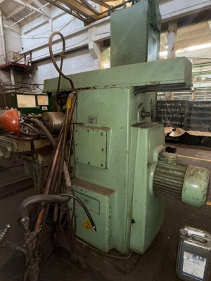 Горизонтально-фрезерный станок 6р83 (1452)