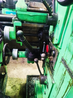 Универсальный фрезерный станок уф200