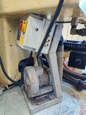 Инжекционно-литьевая машина «HUSKI 225RS65/60»