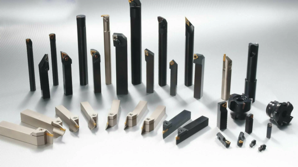 Демпфирующий токарный инструмент