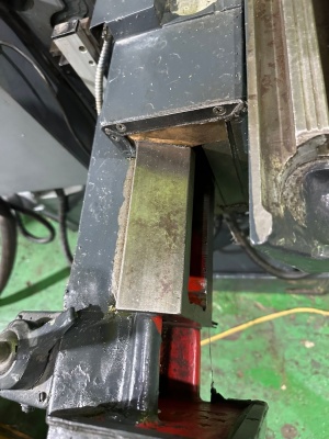 Широкоуниверсальный фрезерный станок высокой точности 6720вф2