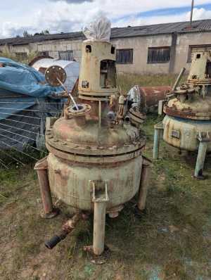 Реактор нержавеющая сталь, обьем 0,33 м3