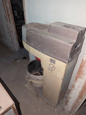 Взбивальная машина МВ-35