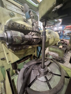 Зубофрезерный станок 5к32а