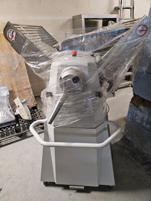 Тестораскаточная машина Rondo Rondomat 4000