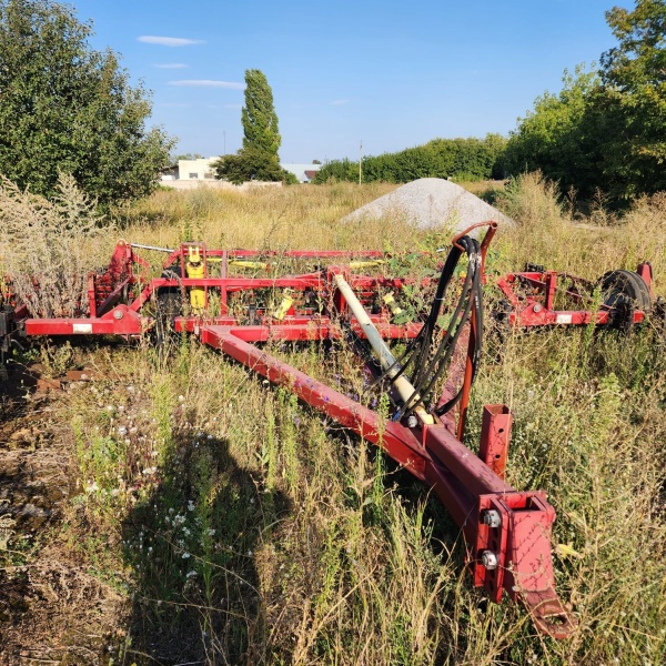 Почвообрабатывающая техника