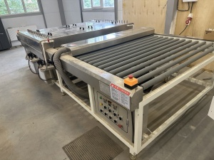 Машина для мойки стекла двухкамерная шириной 1600 мм Panda BQ1600-2