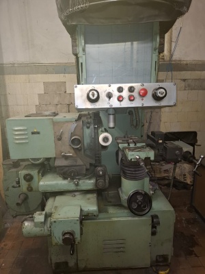 Оптикопрофилешлифовальный станок 395