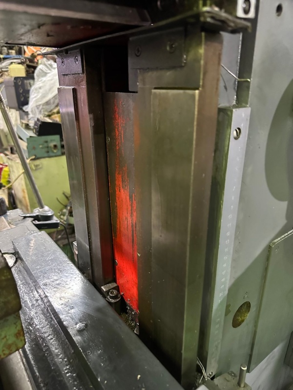 Широкоуниверсальный фрезерный станок высокой точности 6720вф2