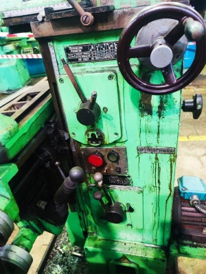 Универсальный фрезерный станок уф200