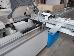 Форматно-раскроечный станок с ЧПУ KDT KS-132PV