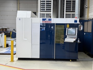 Станок лазерной резки TRUMPF - TruLaser 3030 MACH-ID 9235 Производитель: TRUMPF Тип: TruLaser 3030 Контроль: TrueTops Год выпуска: 2017