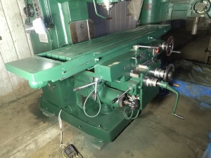 Станок вертикальный консольное-фрезерный ВМ127