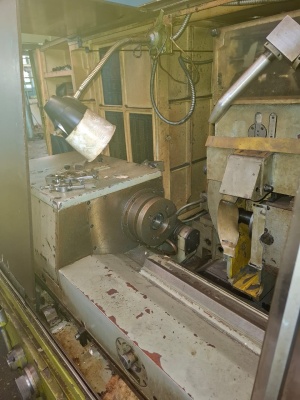 Червячнорезьбошлифовальный станок 5886в