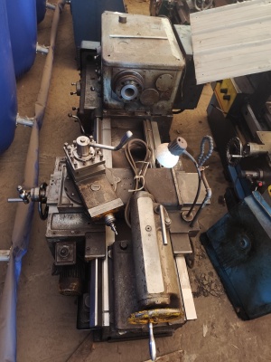 Токарный инструмент 1М63