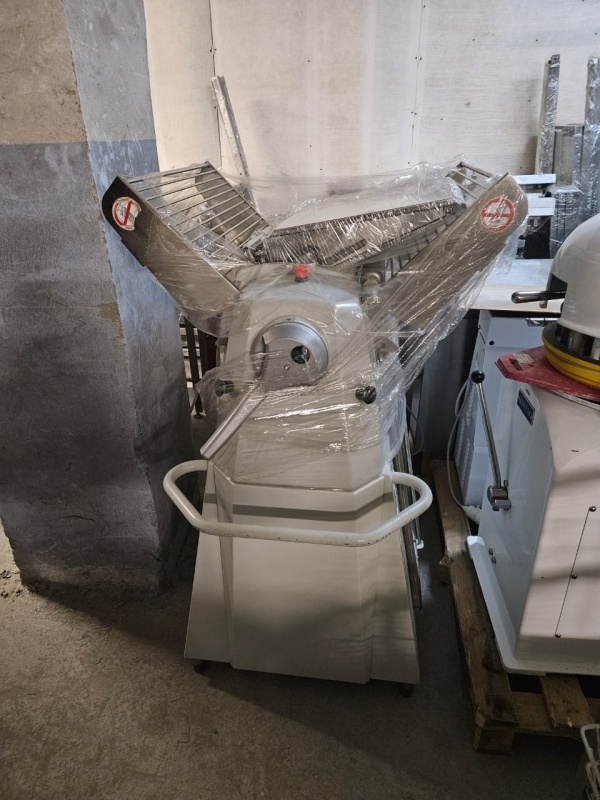 Тестораскаточная машина Rondo Rondomat 4000