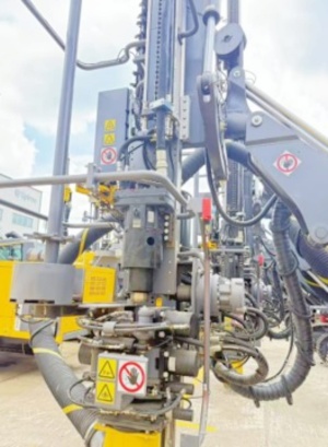 EPİROC PowerRoc D60 Гидравлический буровой станок с погружным пневмоударником/Новый