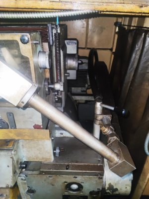 Червячнорезьбошлифовальный станок 5886в